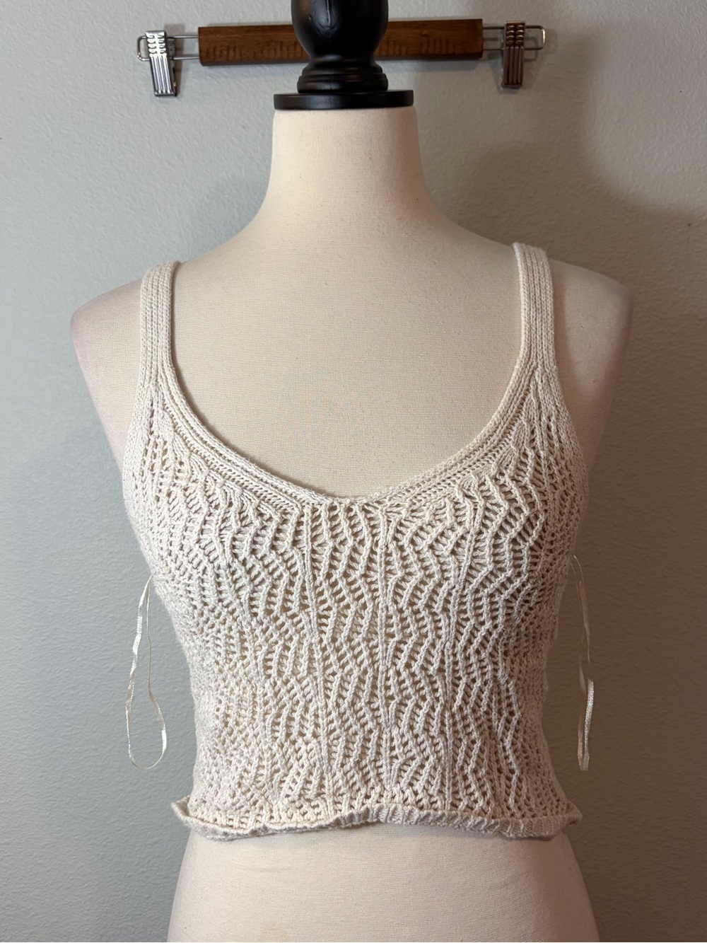 Freshman 1996 Cream Crochet Crop Tank Top